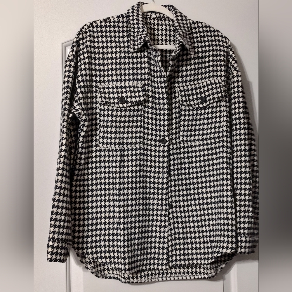 Black & white houndstooth button down shirt